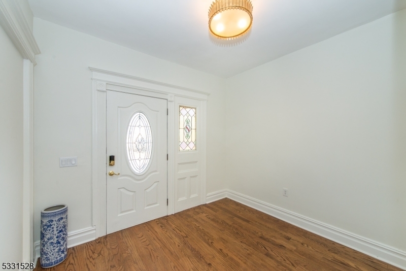 Property Photo: 10 Grove Ter 2B NJ 07042