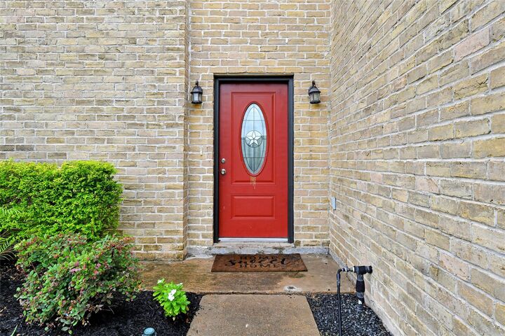 4358 Wildacres Drive  Houston TX 77072 photo