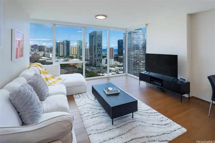 Property Photo: 888 Kapiolani Boulevard 2703 HI 96813