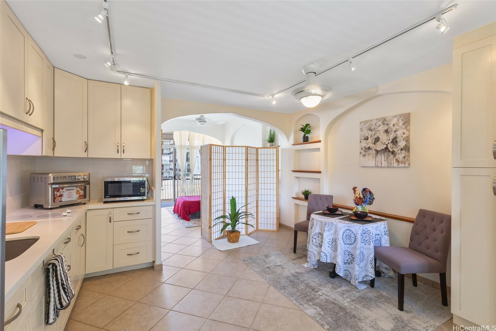 1020 Green Street 303  Honolulu HI 96822 photo