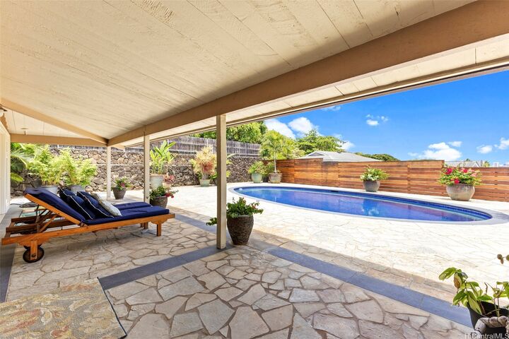 2055 Alihilani Place  Honolulu HI 96822 photo