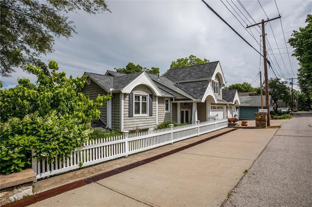 Property Photo: 11 Dockside Drive MO 64015