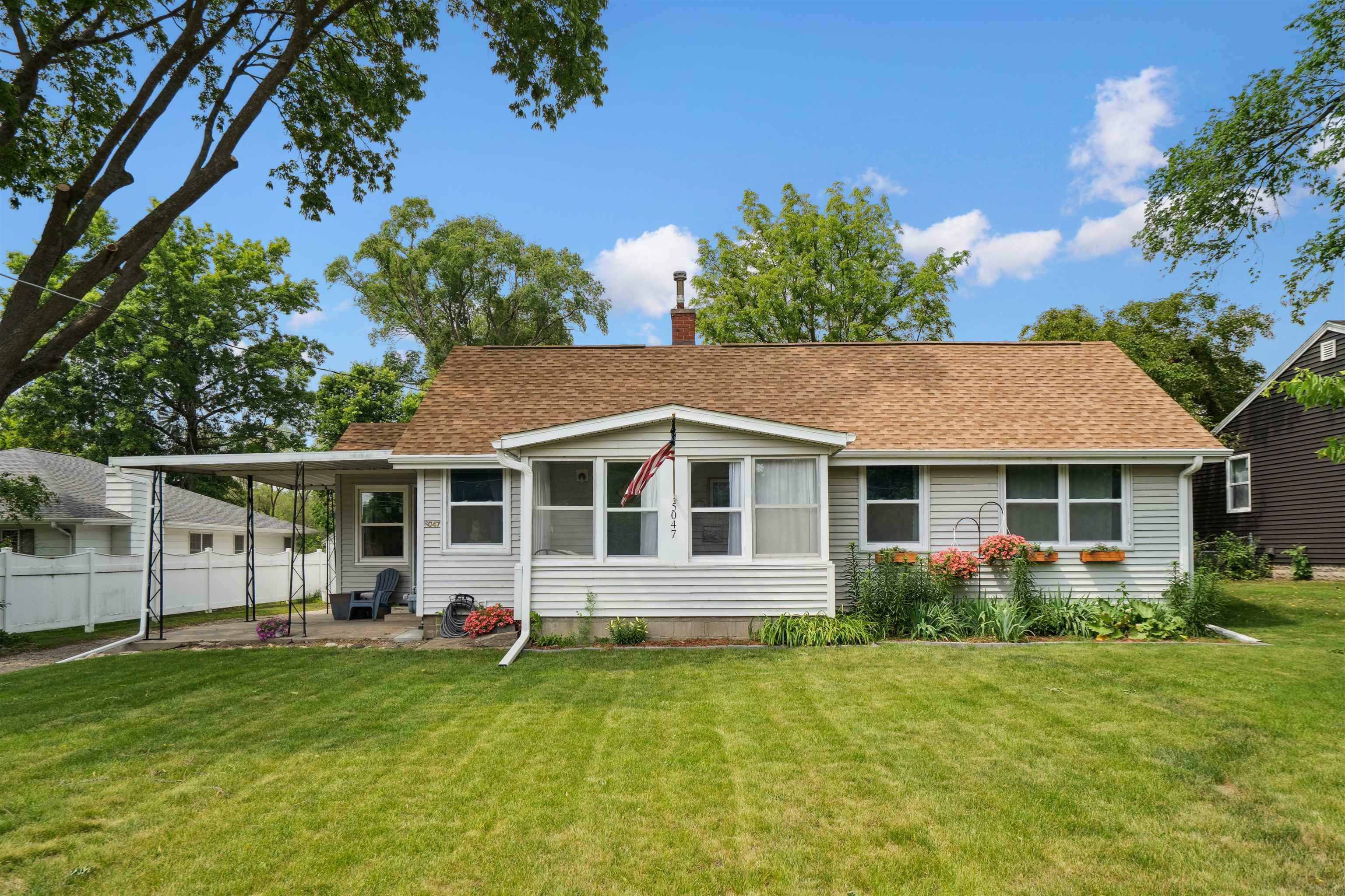 Property Photo: 5047 Lafayette Road IA 50707