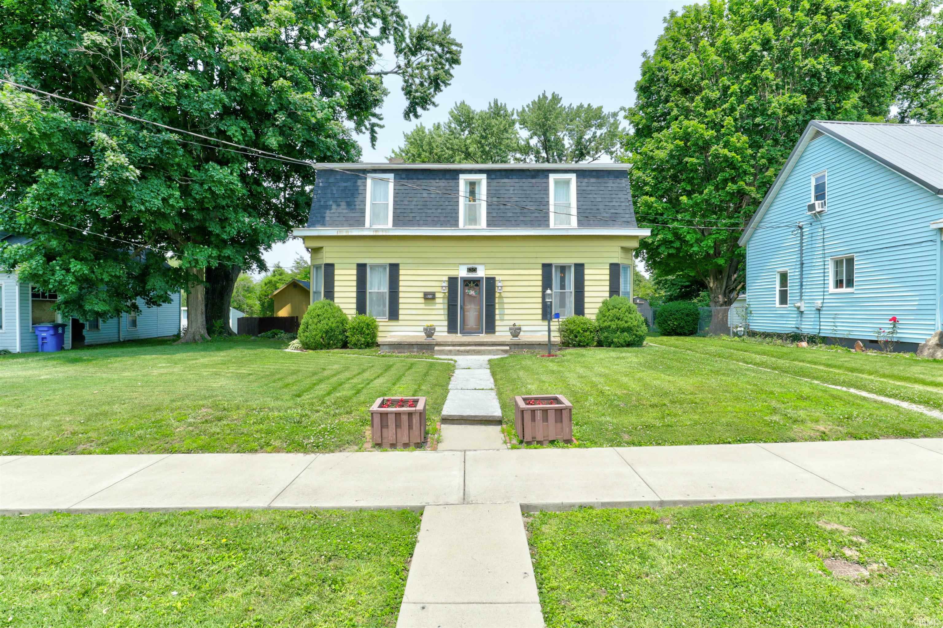 Property Photo: 520 W Emerson Street IN 47670