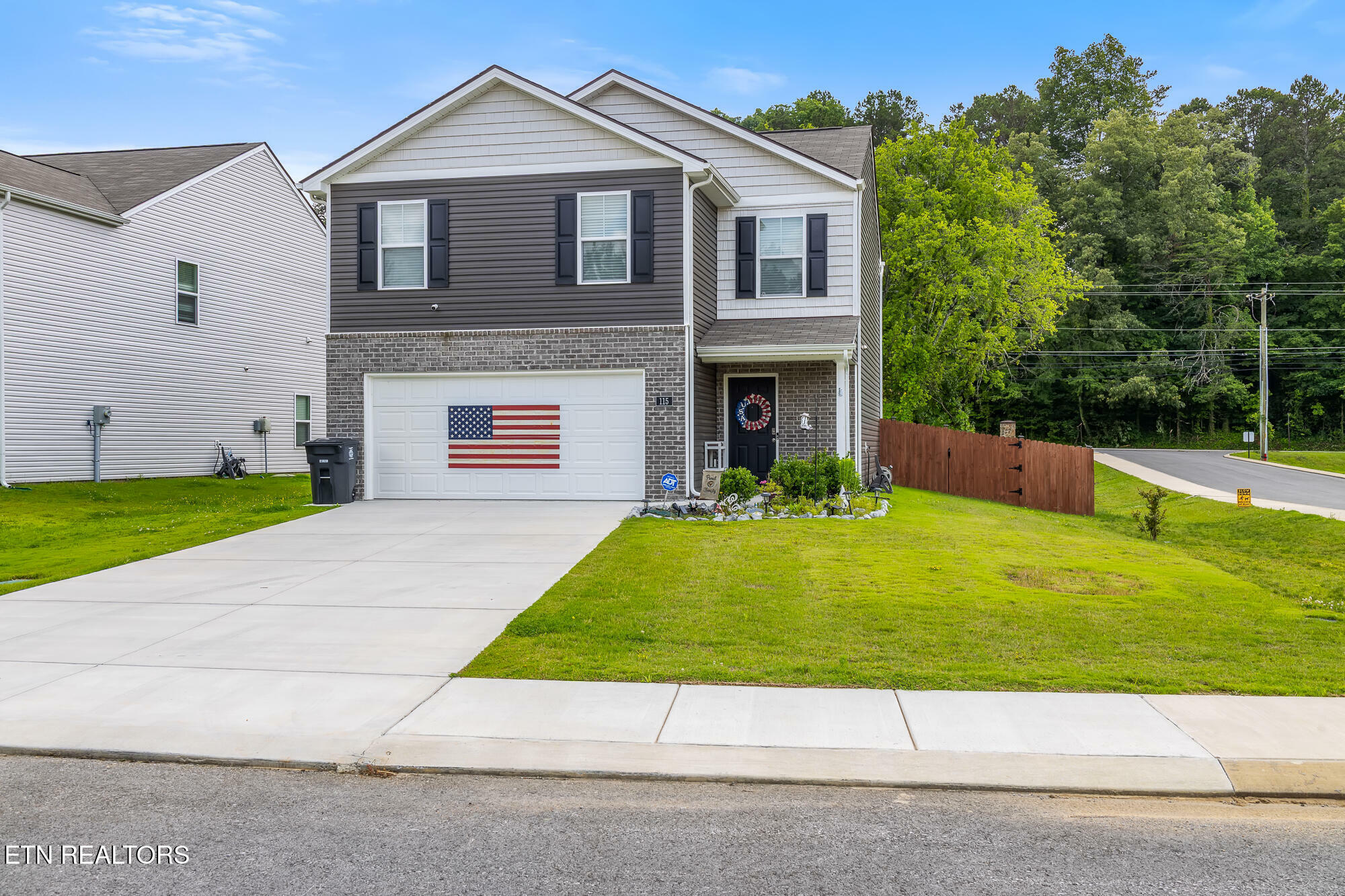 Property Photo: 115 Belle Way TN 37303