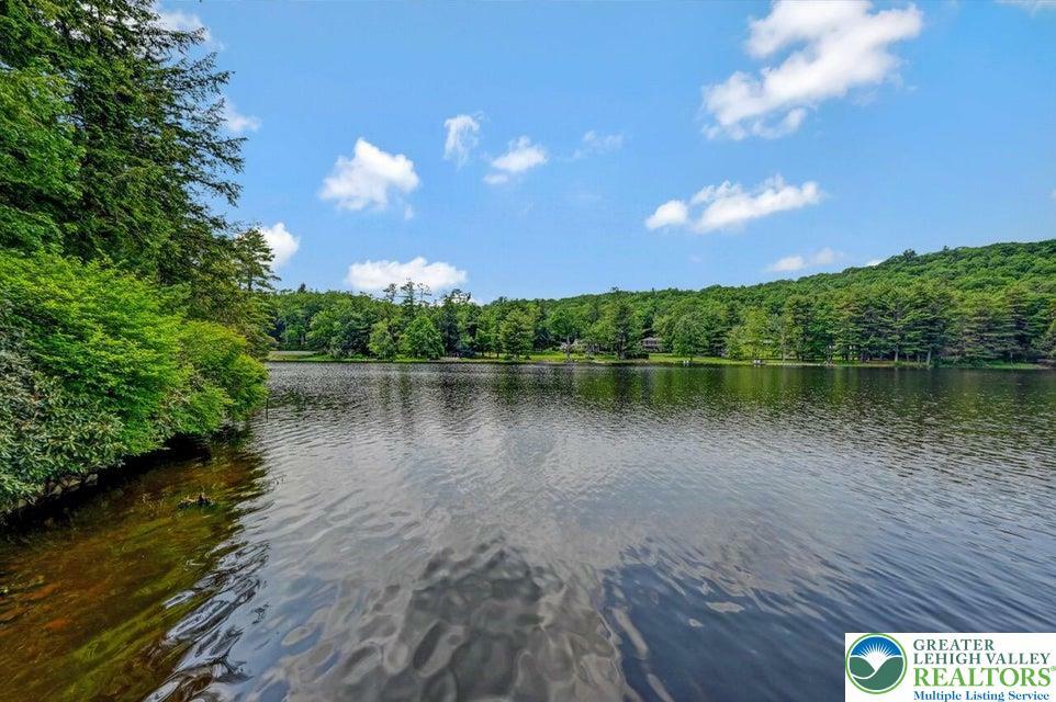 Property Photo:  37 Cove Road  PA 18602 
