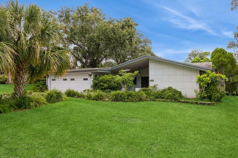 Property Photo: 2035 Nolan Drive FL 34698