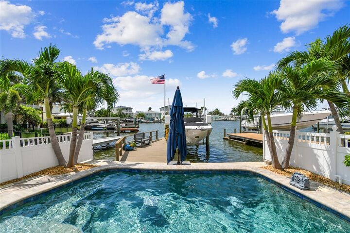 16106 6th Street E  Redington Beach FL 33708 photo
