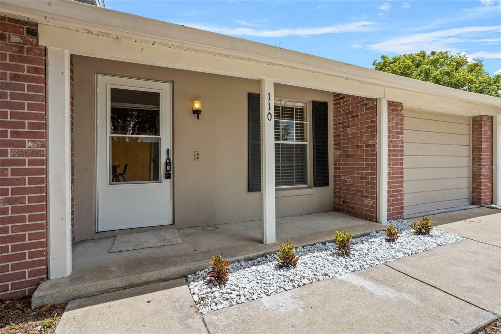 Property Photo: 110 Rabun Court FL 32773