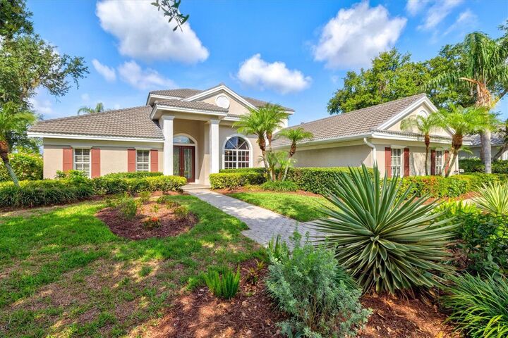 Property Photo:  8930 Bloomfield Blvd  FL 34238 