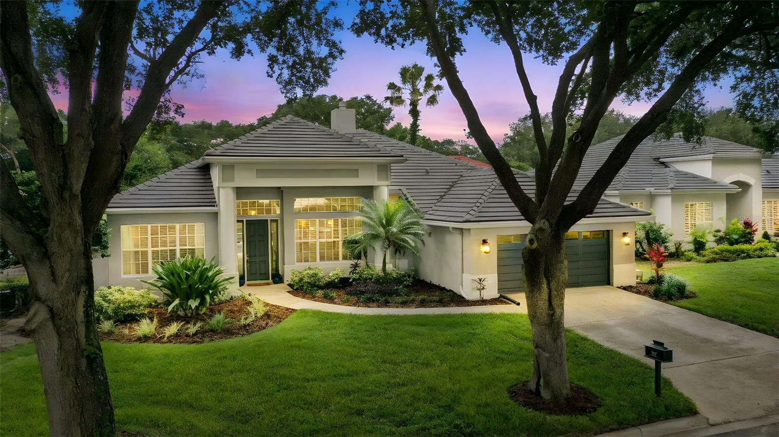 Property Photo: 387 Devon Place FL 32746