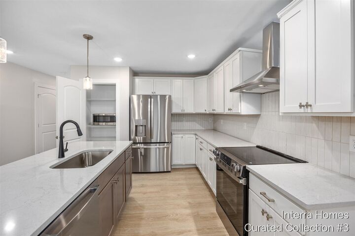 Property Photo:  210 Elkenburg Street 1  MI 49090 