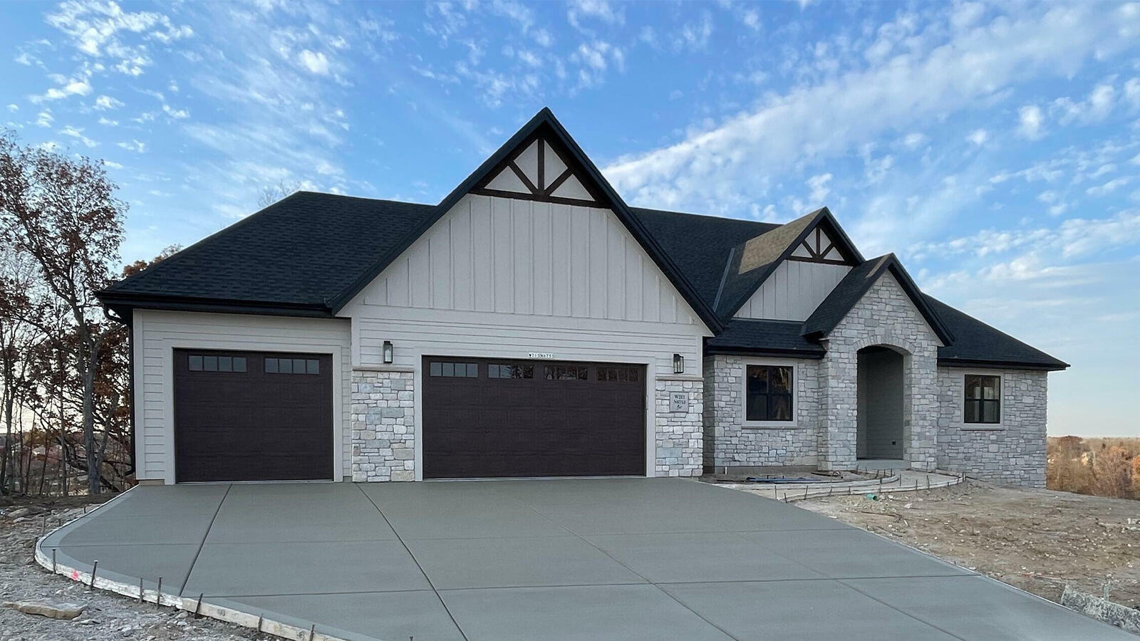 Property Photo:  213 W Fairview Dr  WI 53051 
