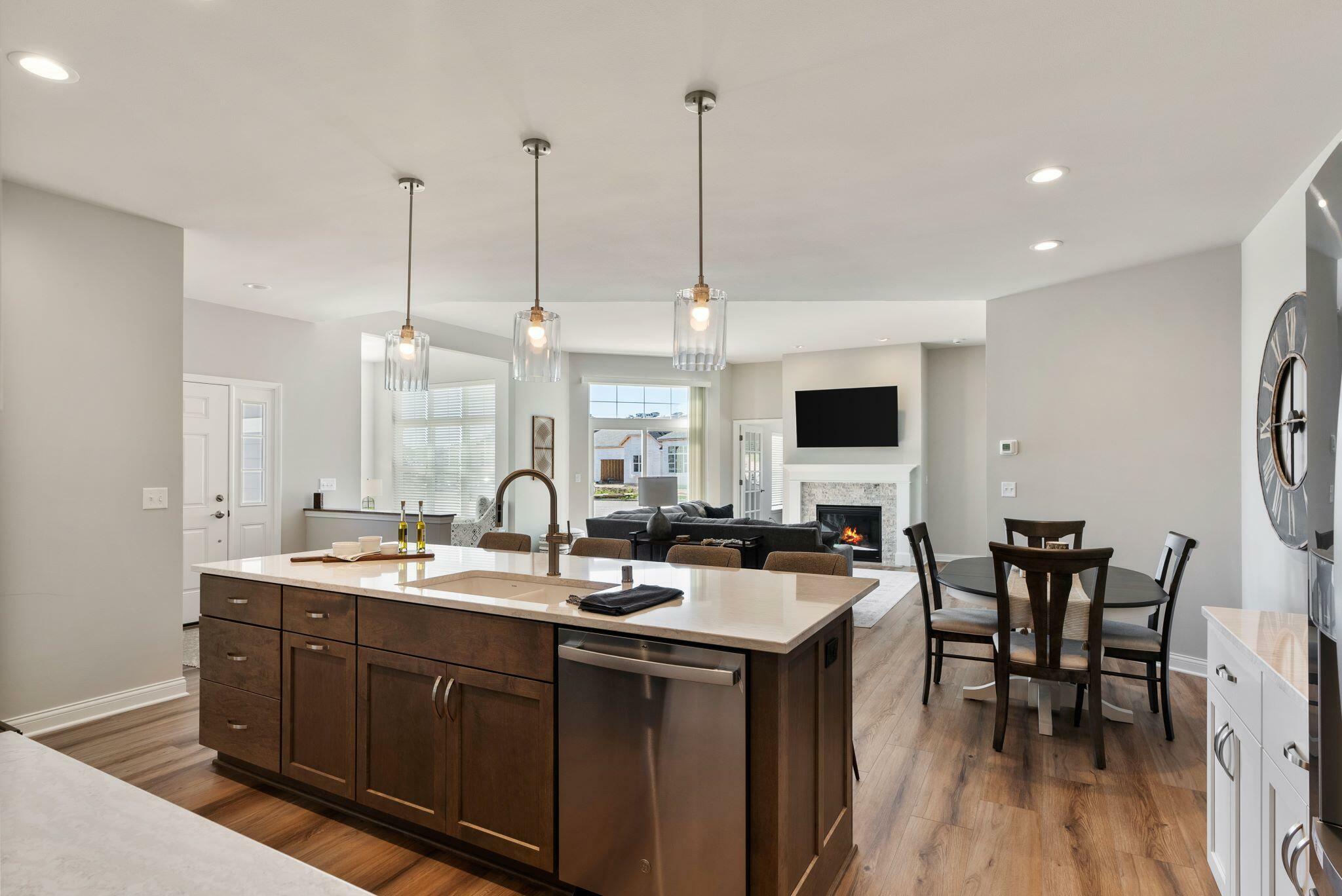 Property Photo: 913 Mary Grace Ct 49 WI 53024