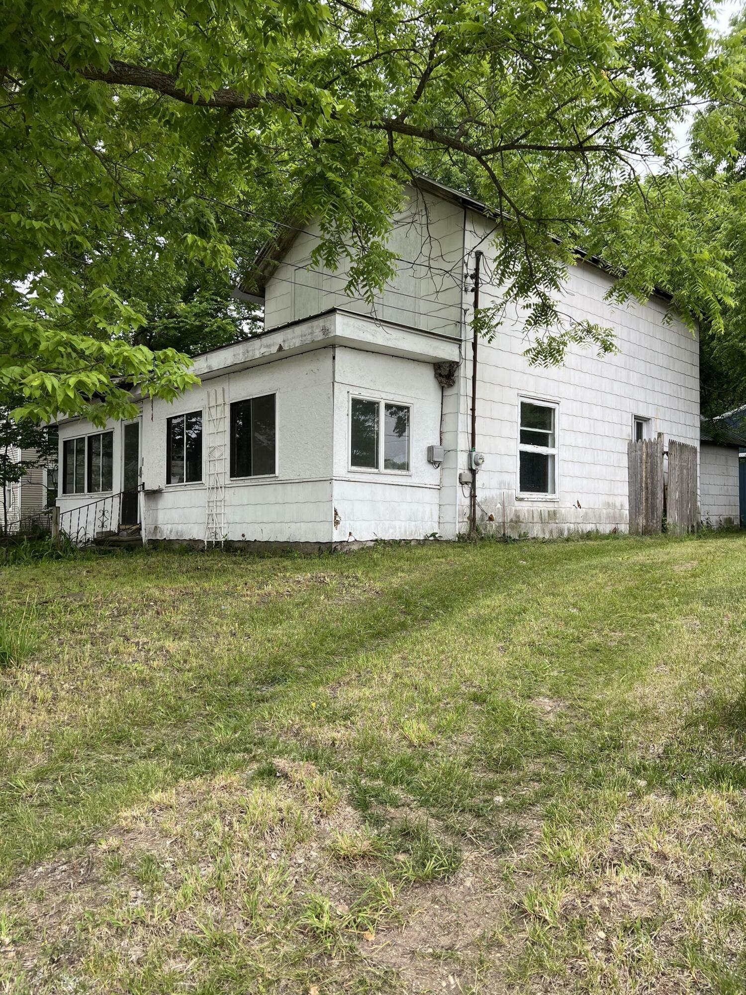 Property Photo: 102 Allett Street MI 49010