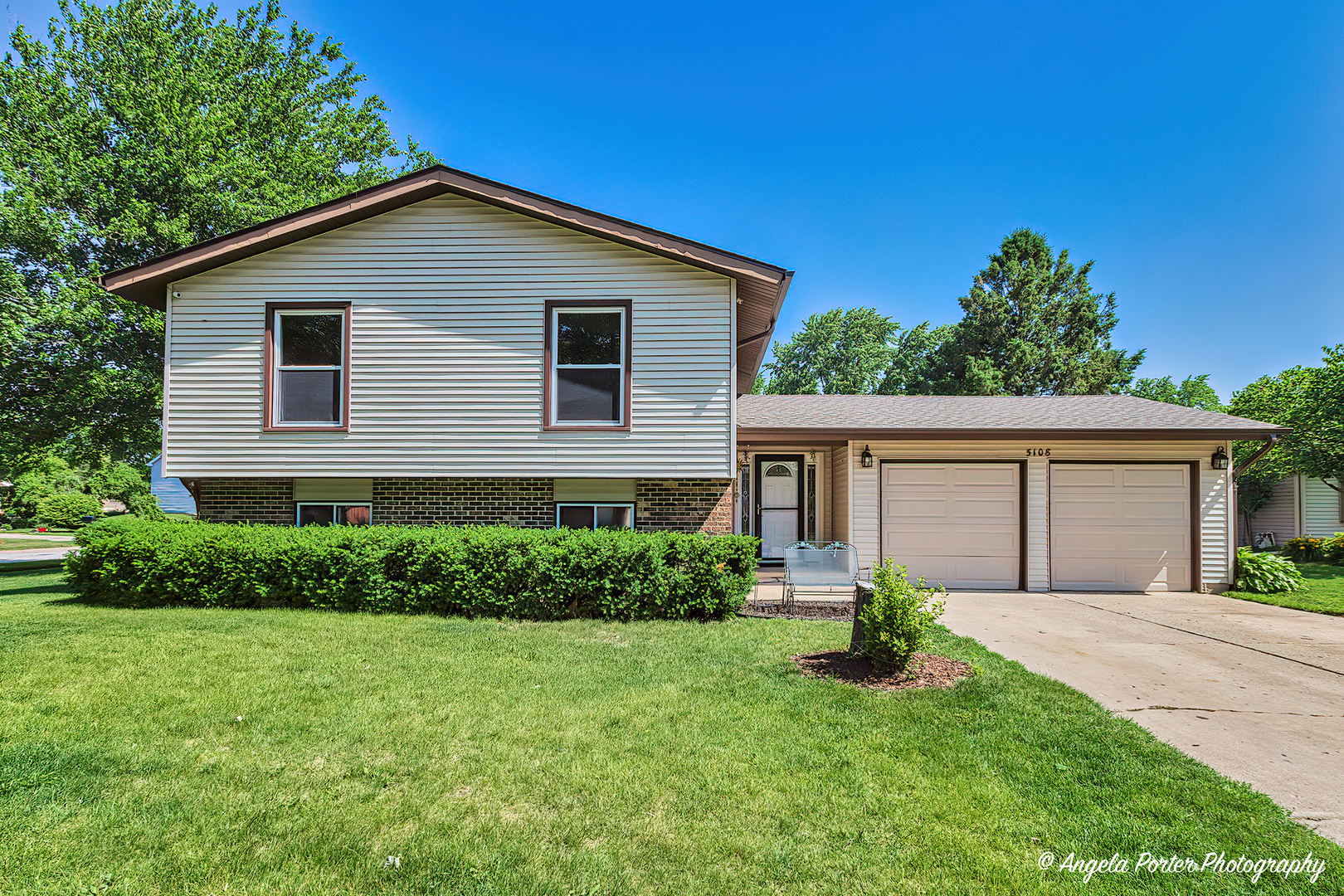 Property Photo: 5108 Cambridge Drive IL 60050