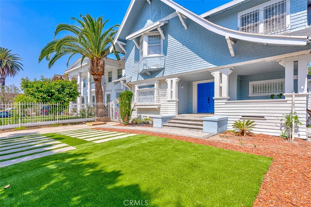 Property Photo: 715 S Norton Avenue CA 90005