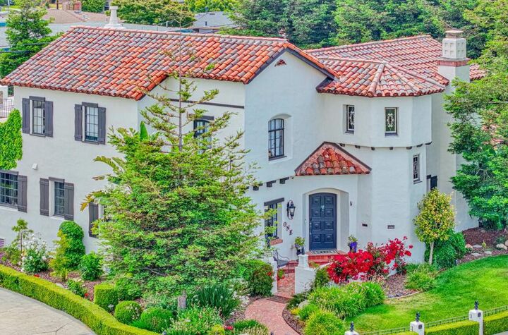 1 Santa Lucia Avenue  Salinas CA 93901 photo