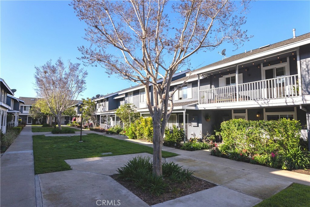 Property Photo: 2414 Niagara Way CA 92626