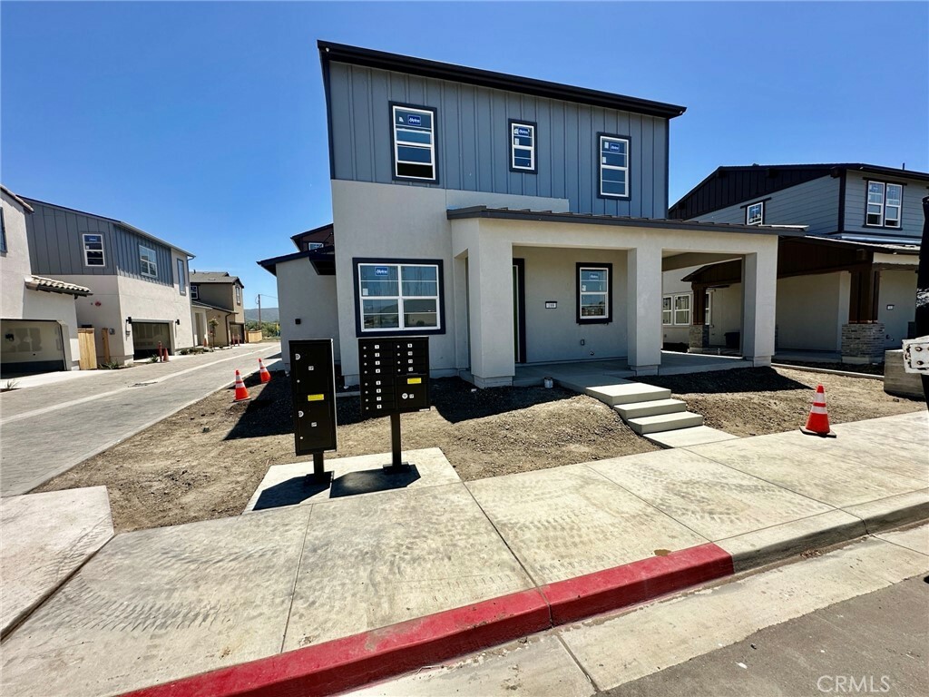 Property Photo:  189 Cessna Court  CA 93401 