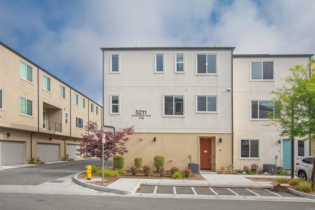 Property Photo: 5211 Beachfront Cove 12 CA 92154