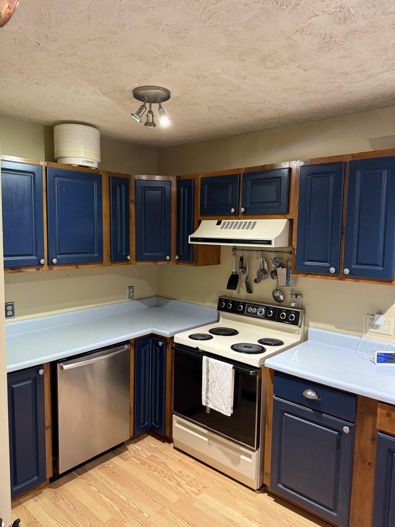 Property Photo: 333 Mohawk Road ME 04493