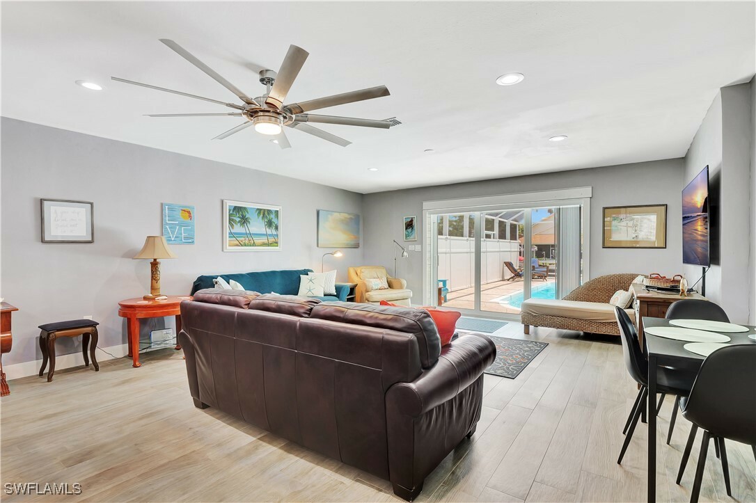 Property Photo: 4838 Esplanade Street FL 34134