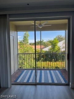 Property Photo: 1305 Sweetwater Cove 203 FL 34110