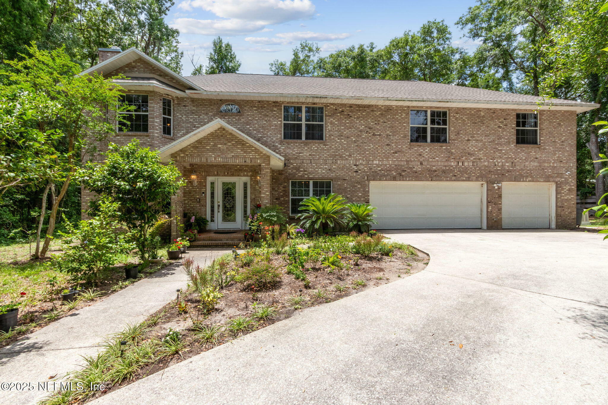 Property Photo: 5581 County Road 208 FL 32092
