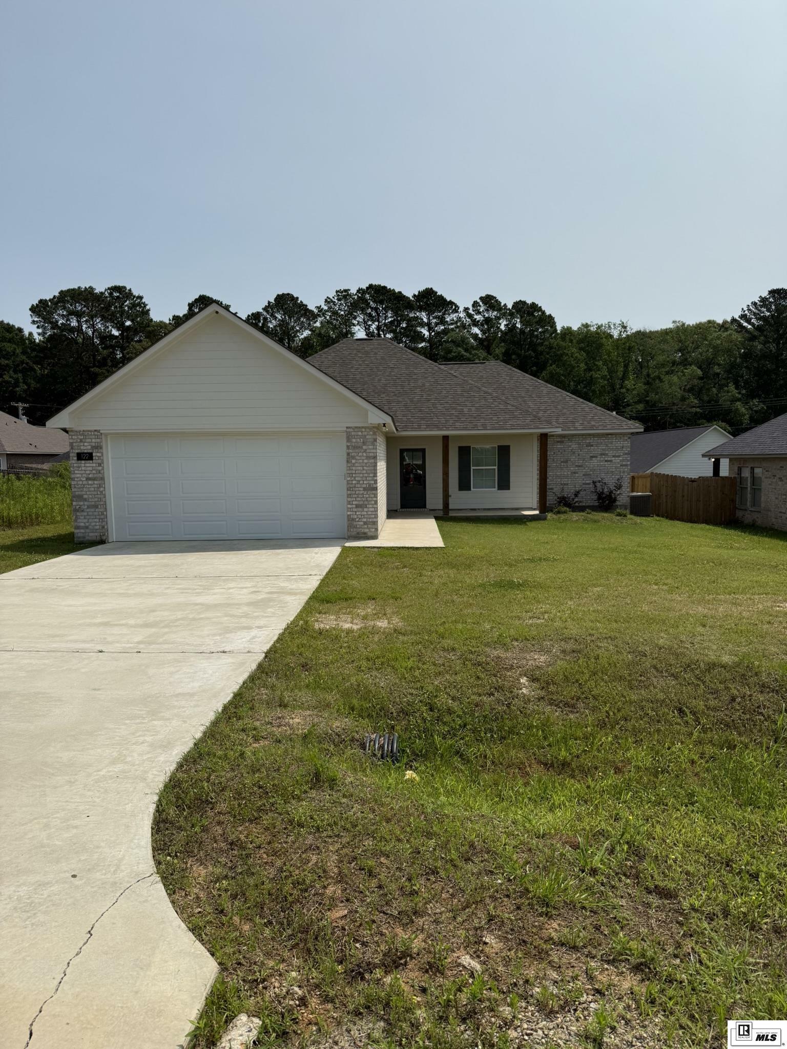 Property Photo: 122 Alder Place LA 71270