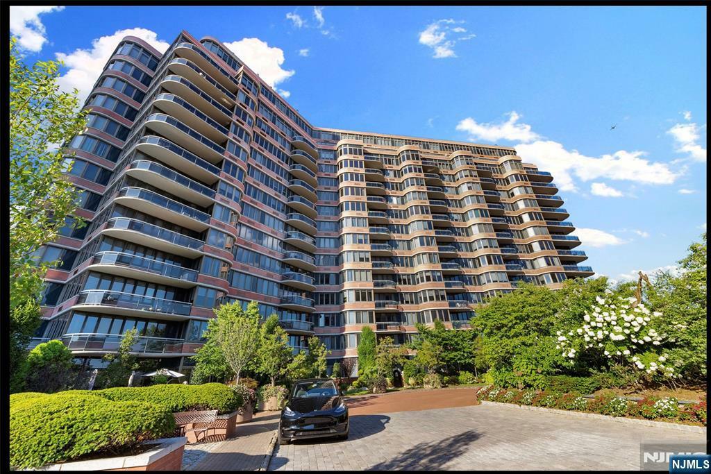 Property Photo: 100 Carlyle Drive 11L-N NJ 07010