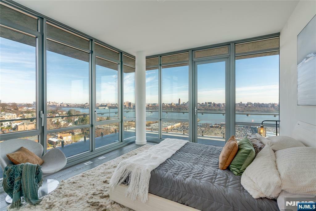320 Adolphus Avenue 916  Cliffside Park NJ 07010 photo