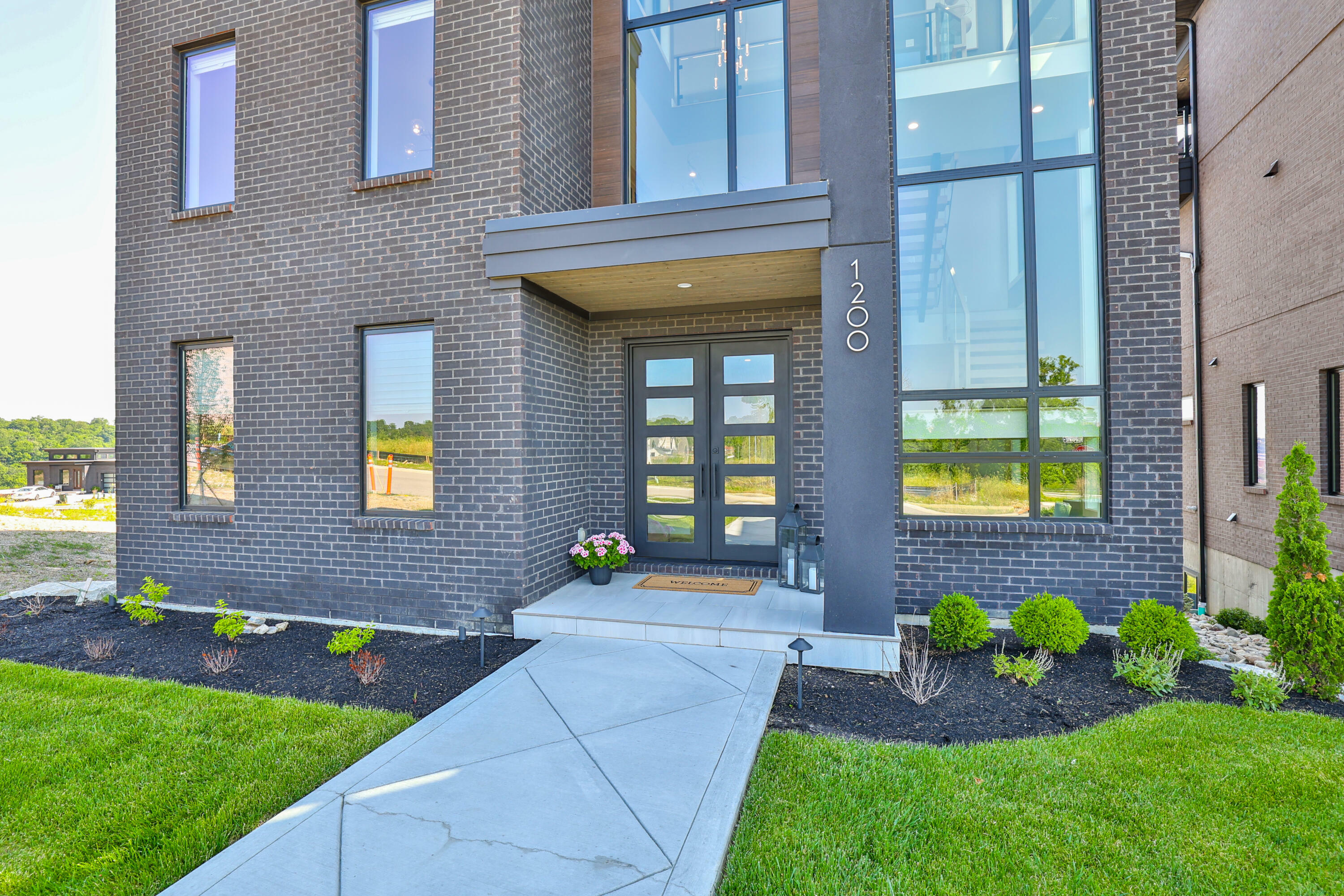 Property Photo: 1200 Vistapointe Drive KY 41011