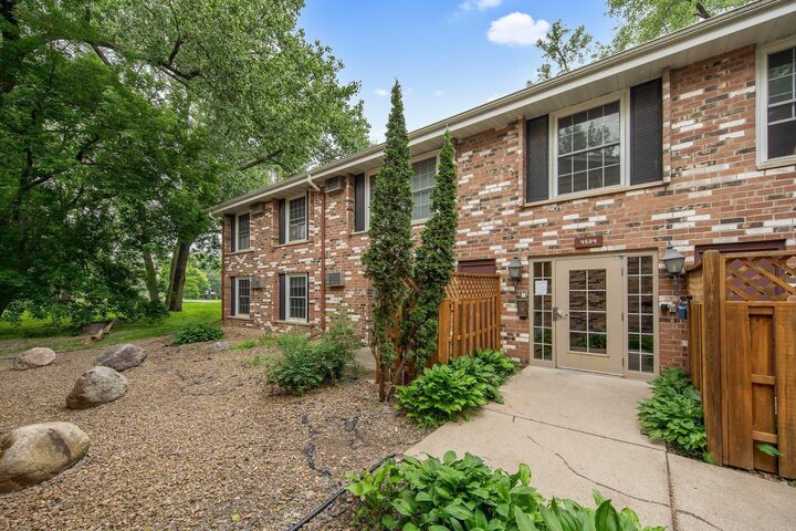 4584 Cedar Lake Road S 4  Saint Louis Park MN 55416 photo