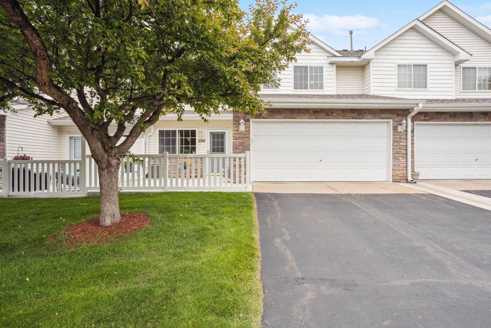 Property Photo:  3307 Coleshire Path  MN 55068 