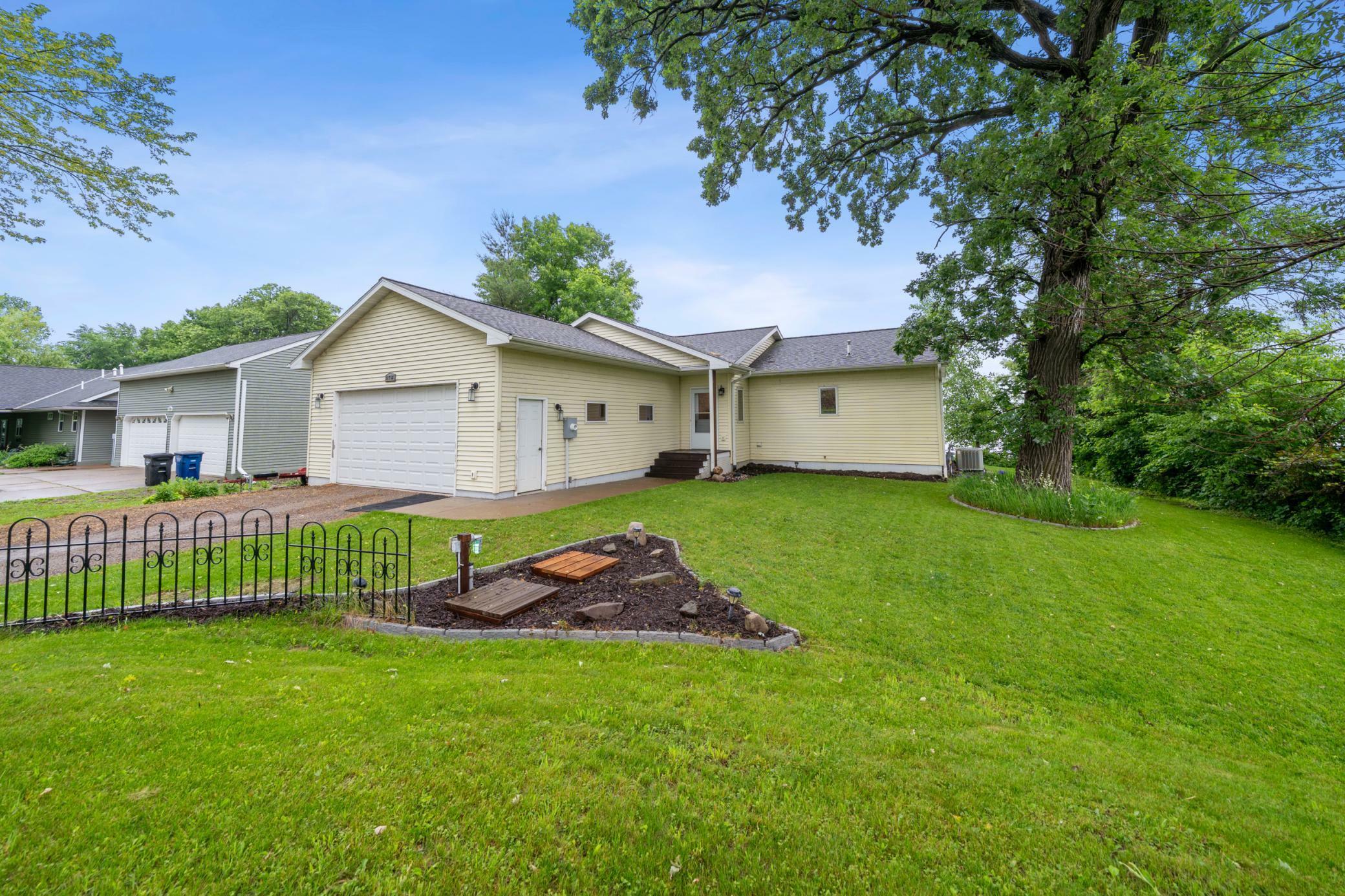 Property Photo: 11758 Chisago Boulevard MN 55013