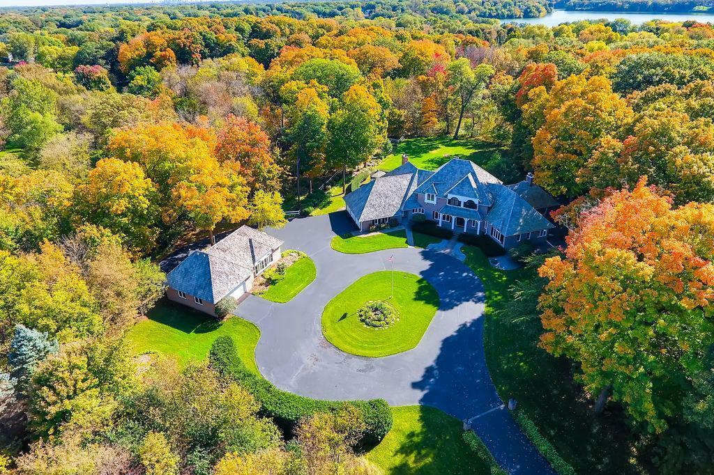 Property Photo: 320 Ridge Circle MN 55391