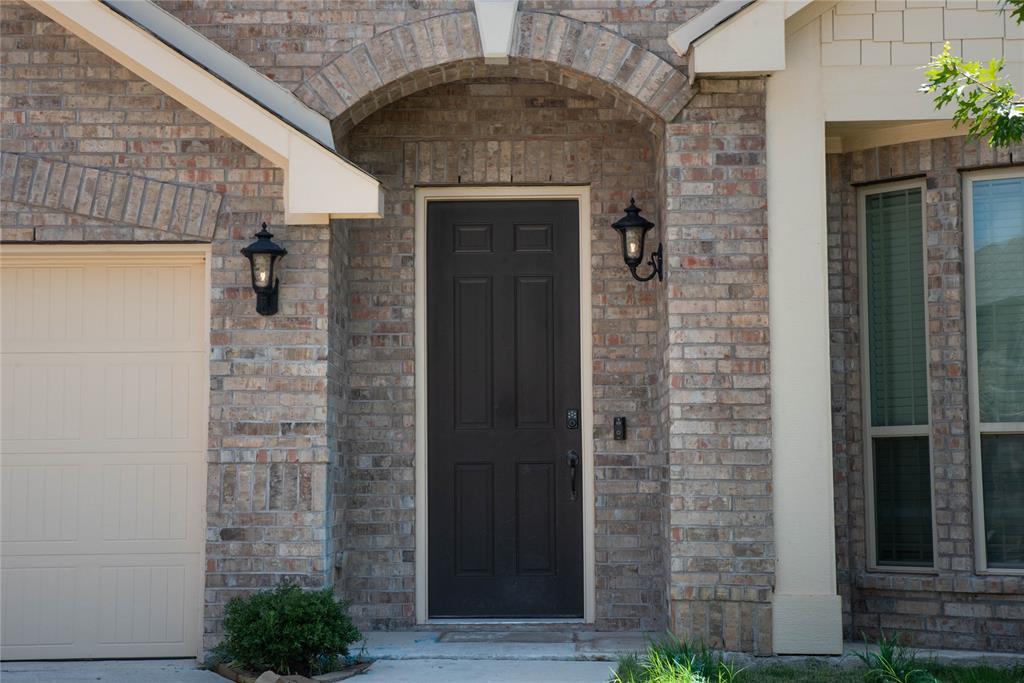 Property Photo: 4333 Old Timber Lane TX 76036