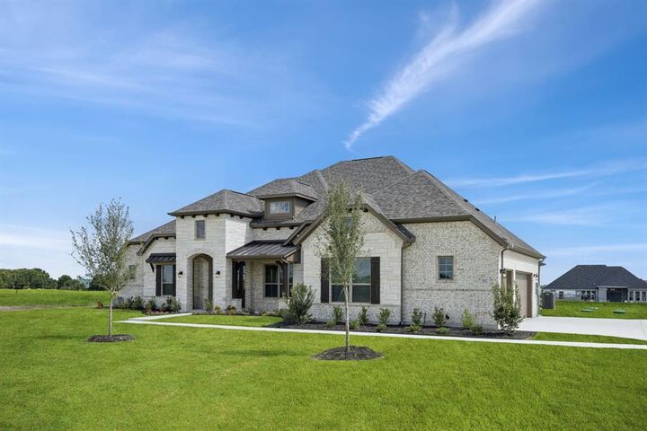 Property Photo:  112 Swan Lake Drive  TX 75165 