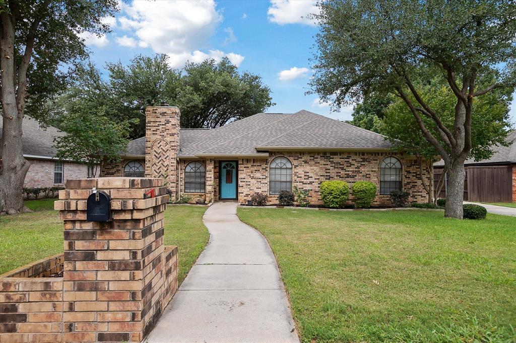 Property Photo:  1112 Indian Ridge Drive  TX 76205 