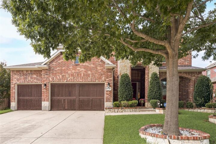 6709 Natures Way  Dallas TX 75236 photo