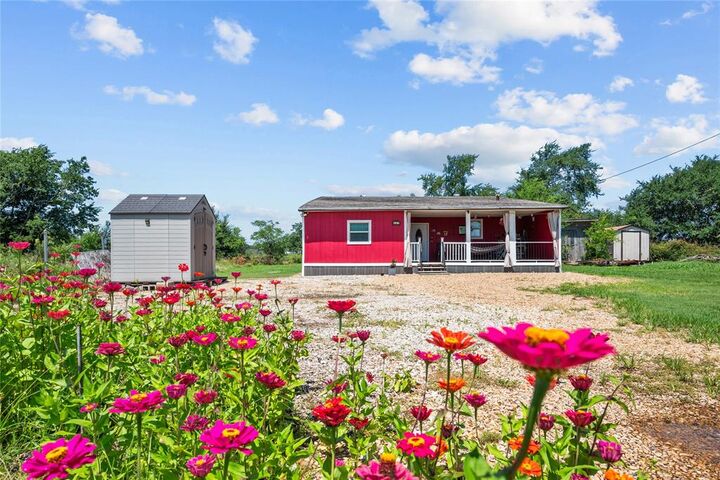 Property Photo: 447 Masthead TX 75156