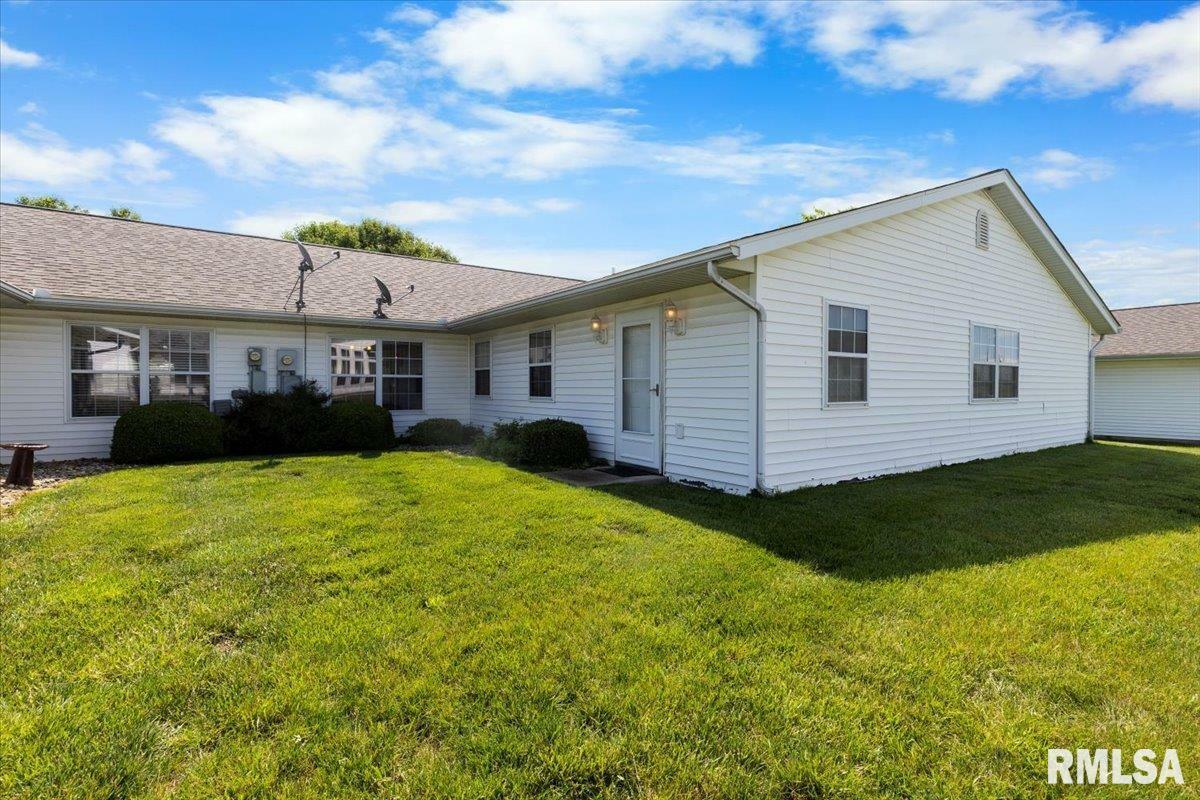 Property Photo: 1504 Apache Drive IL 62959