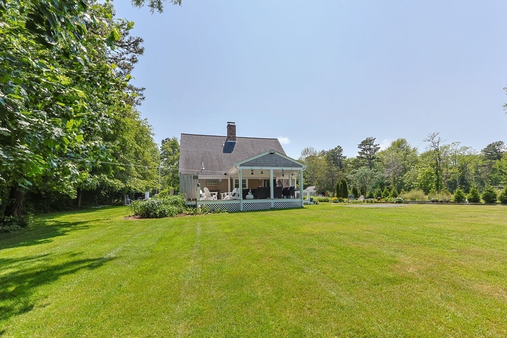 324 Church St  Barnstable MA 02668 photo