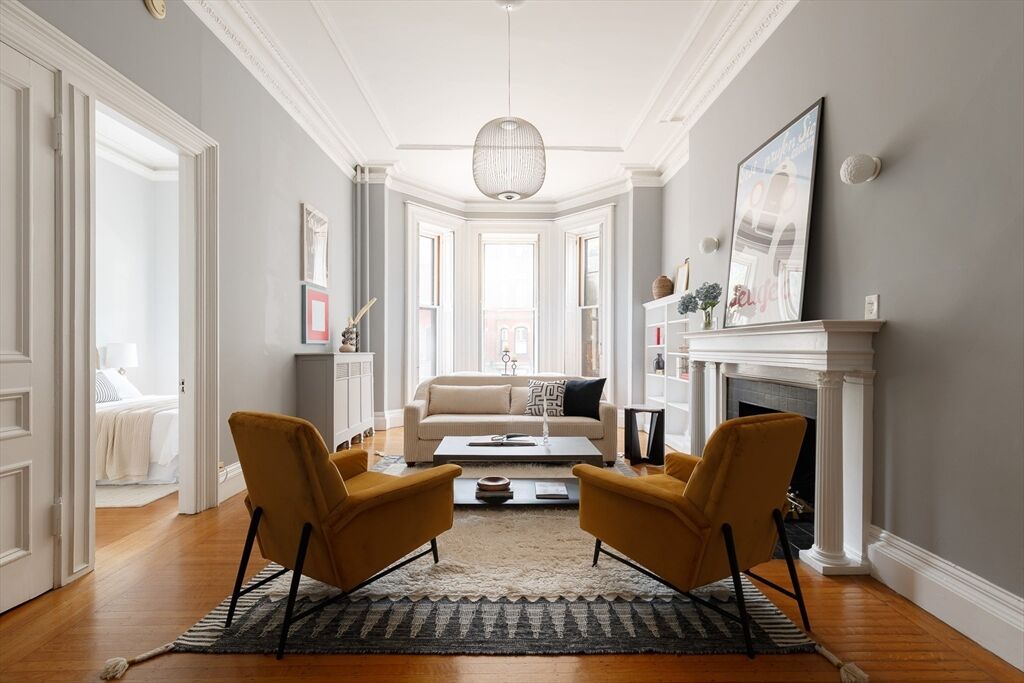 Property Photo: 119 Marlborough St 3 MA 02116