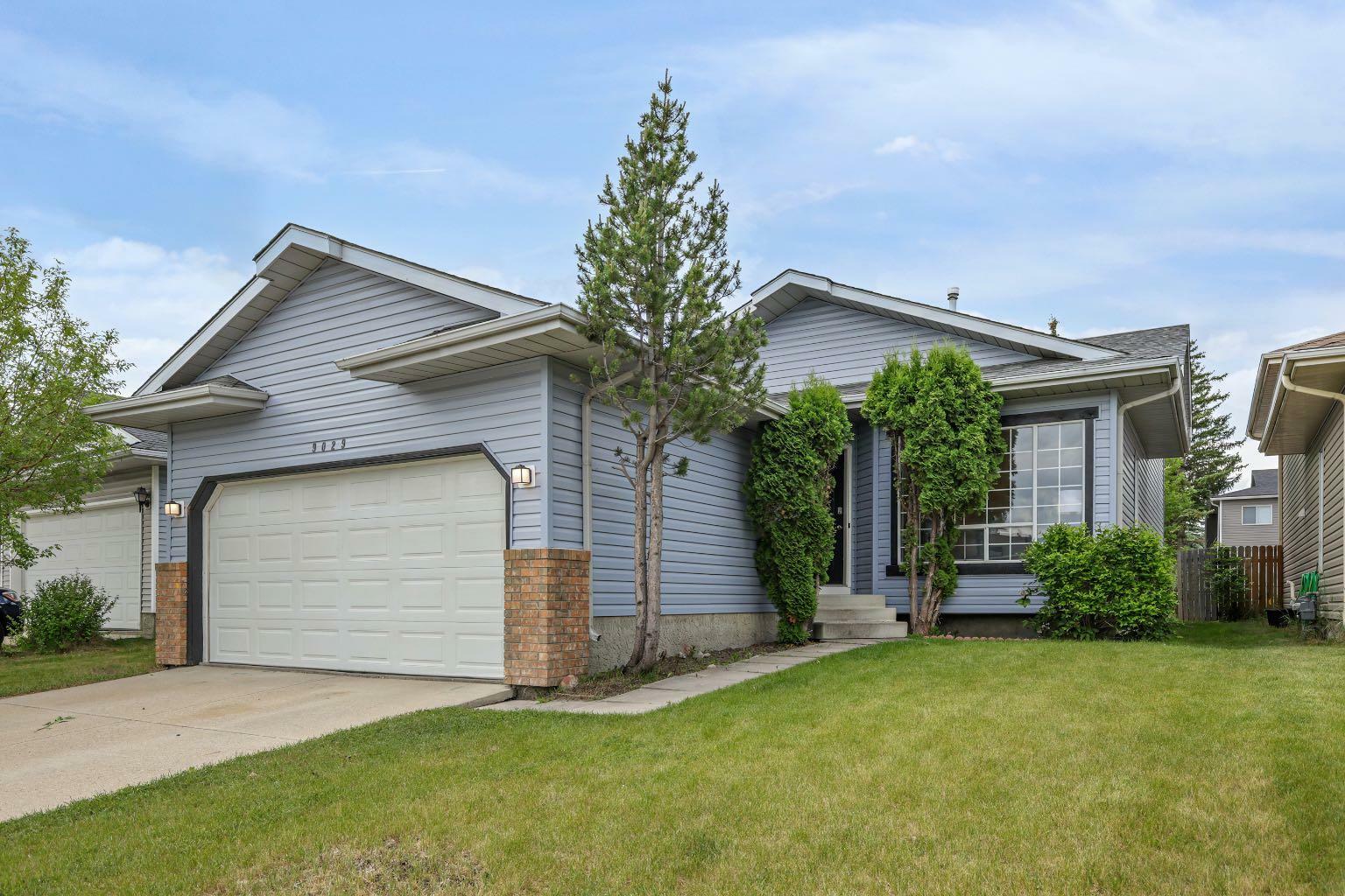 9029 21 Street SE  Calgary AB T2C 3W7 photo