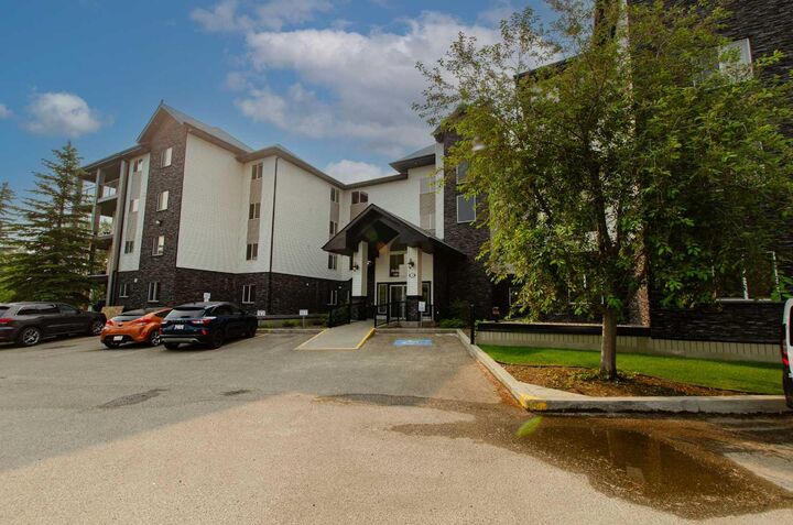 5601 Kerrywood Drive 212  Red Deer AB T4N 4X3 photo