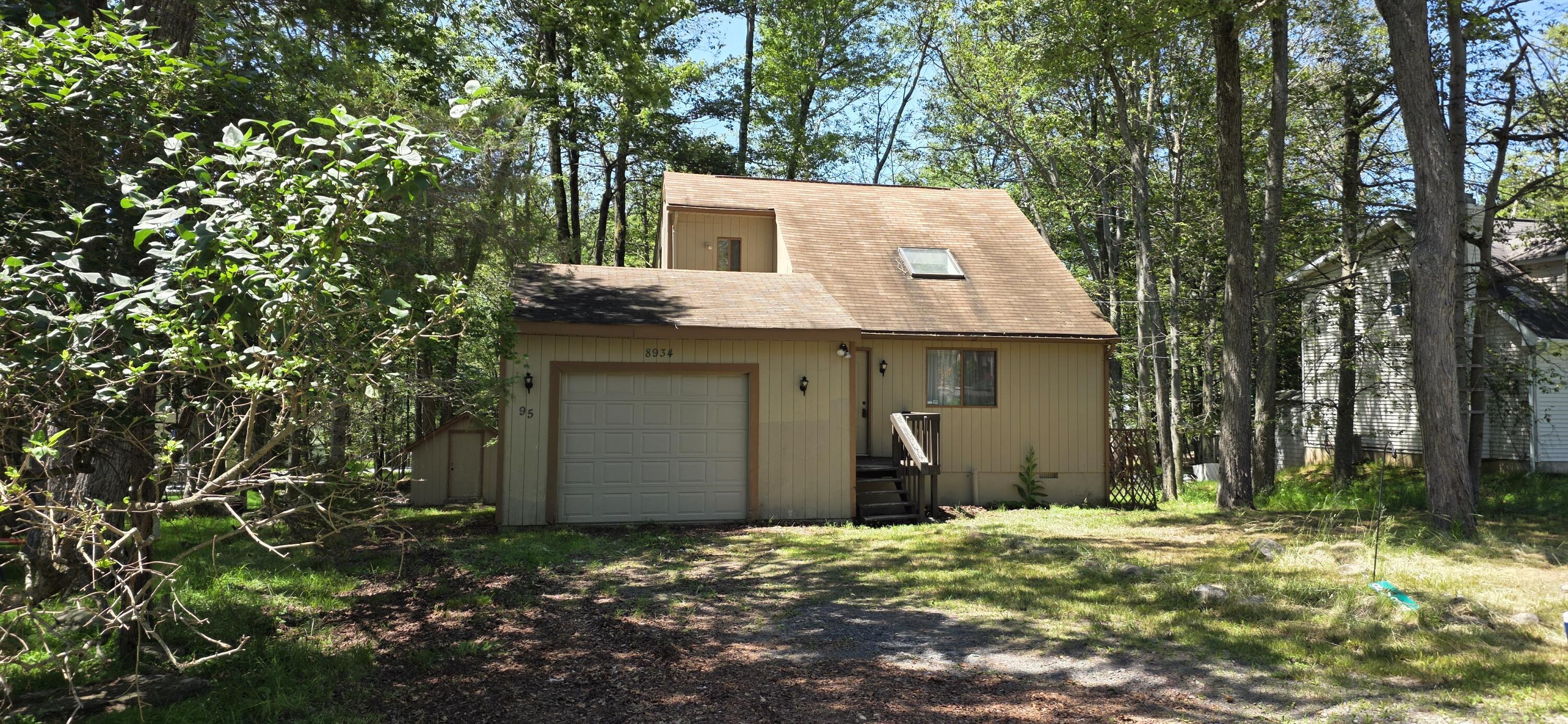 Property Photo: 8934 Deerfield Road PA 18466