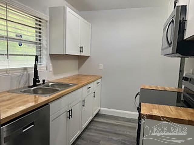 Property Photo:  725 Alfonso St  FL 32505 