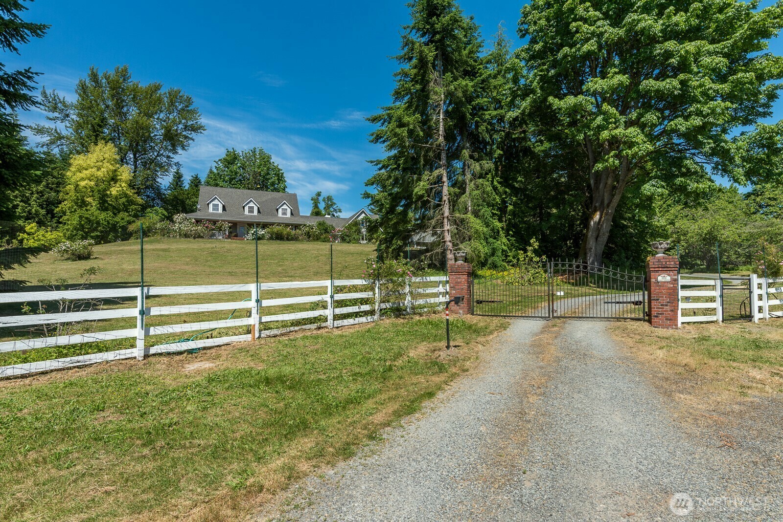 Property Photo: 909 308th Street NE WA 98282
